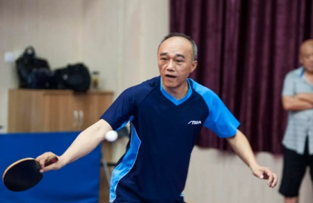 乒超名单更新，57岁名将重回乒坛，曾击败刘国梁，夺国乒奥运首金 第3张